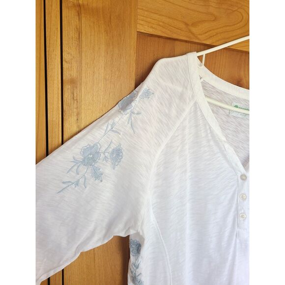 Aventura Organic Cotton Embroidered Floral Shirt LARGE Roll Tab Sleeves Beachy L - Picture 7 of 7